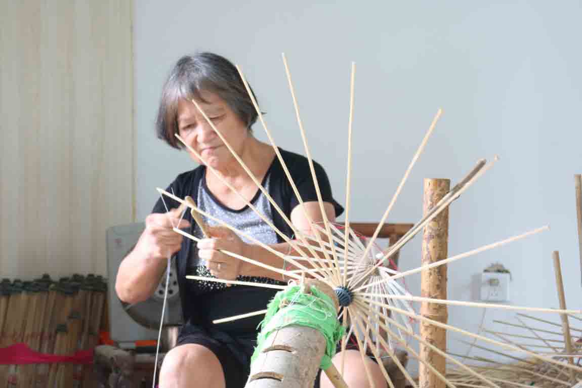 第55道工序--穿线.jpg